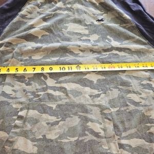 Men's long-sleeve shirt with hoodie